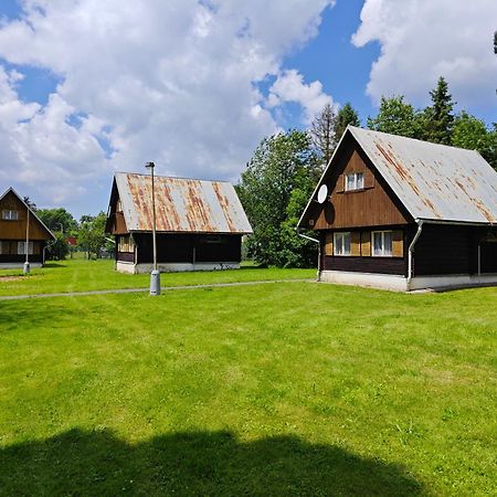 Villa Bungalovy Roznov Rožnov pod Radhoštěm Exterior foto