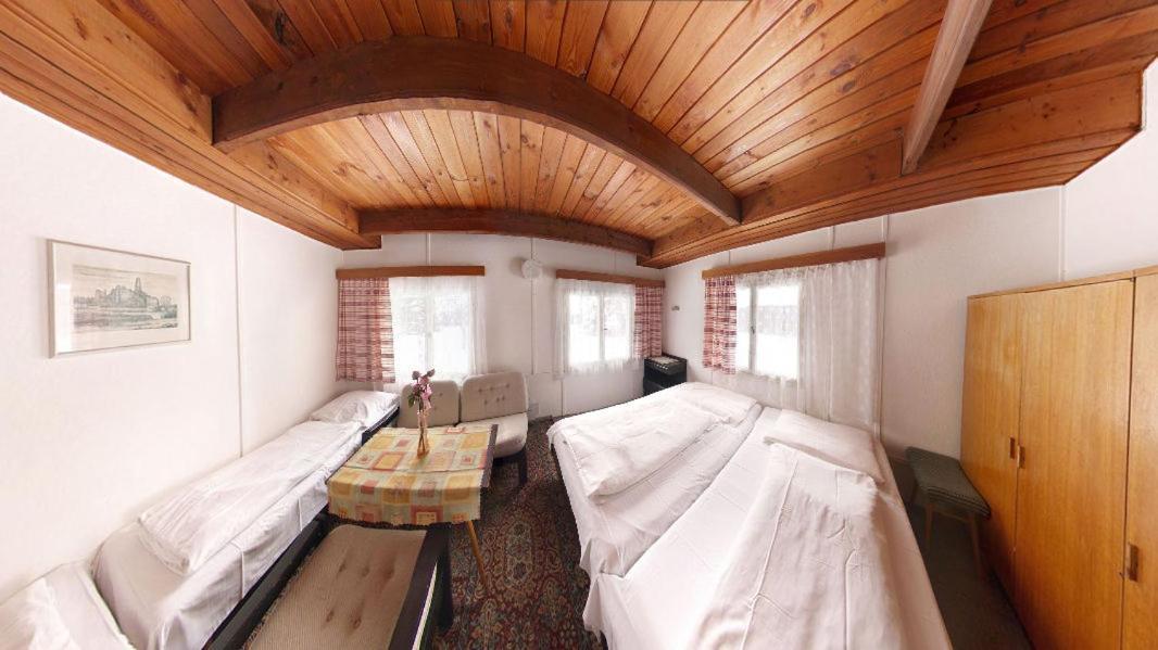 Villa Bungalovy Roznov Rožnov pod Radhoštěm Exterior foto