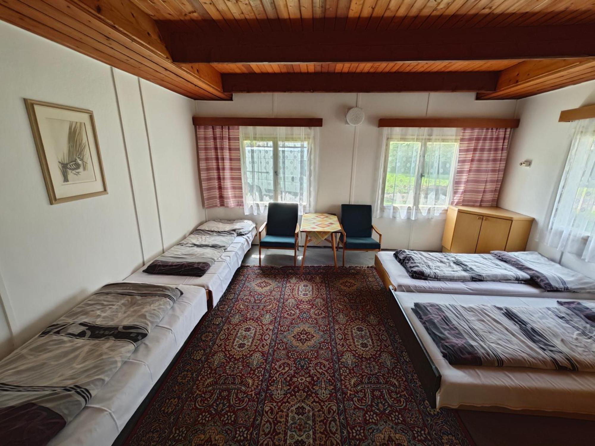 Villa Bungalovy Roznov Rožnov pod Radhoštěm Exterior foto